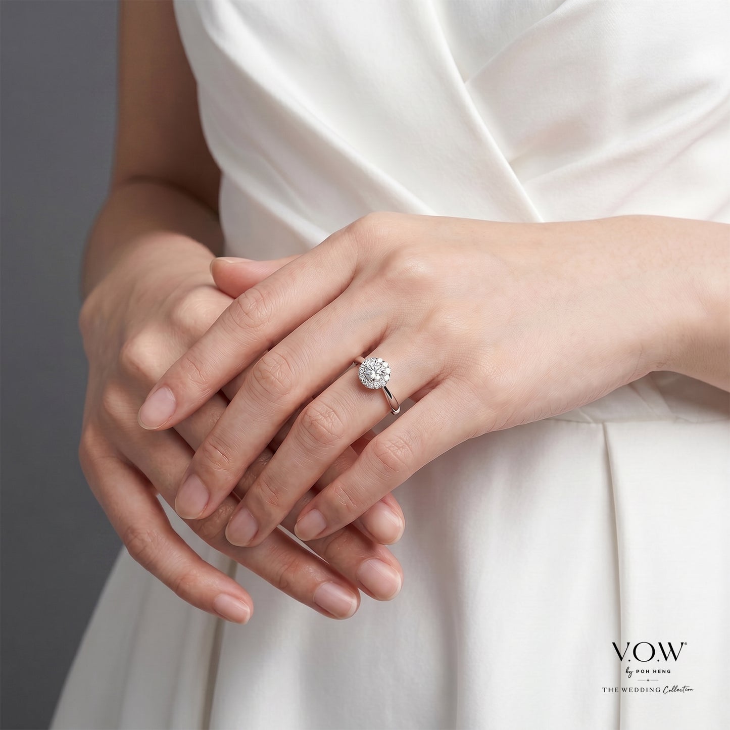 trust halo diamond ring in white gold (athalo0010300427a)
