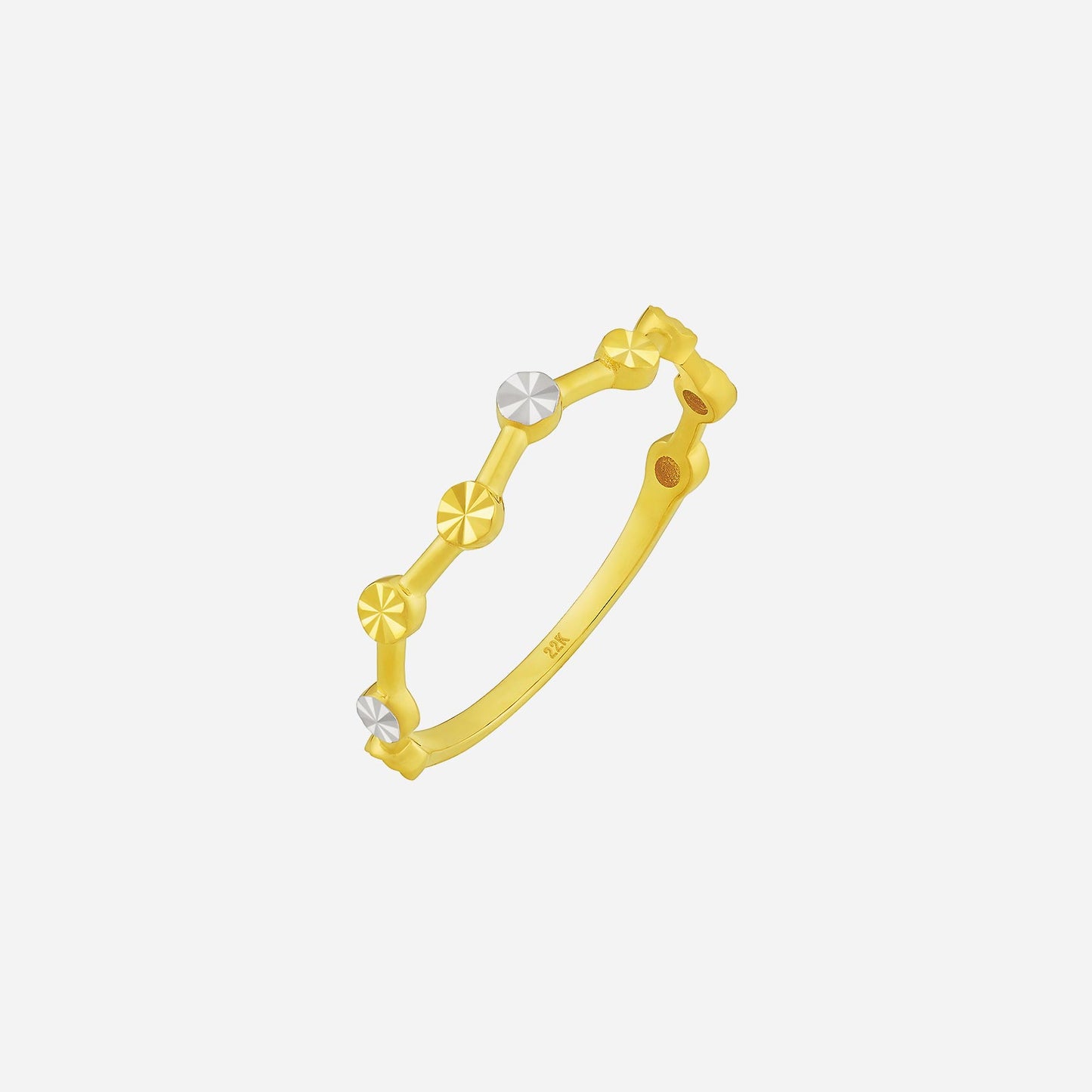 22k yellow and white gold ring with textured gold motifs and chic white gold accents for a modern, elegant look.