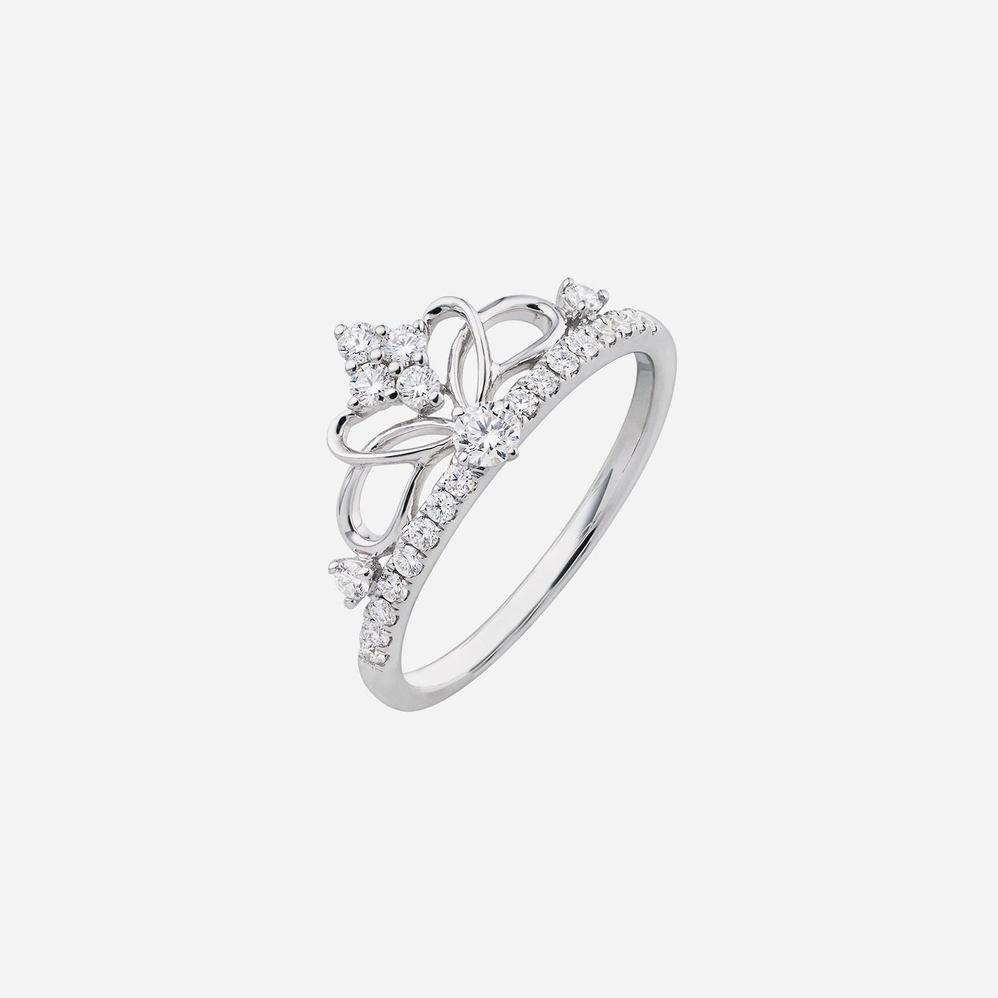 tiara love diamond ring in 18k white gold featuring a feather design adorned with sparkling diamonds.