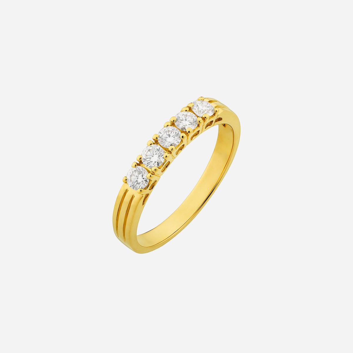 diamond ring in 18k yellow gold with five sparkling diamonds in a classic setting.