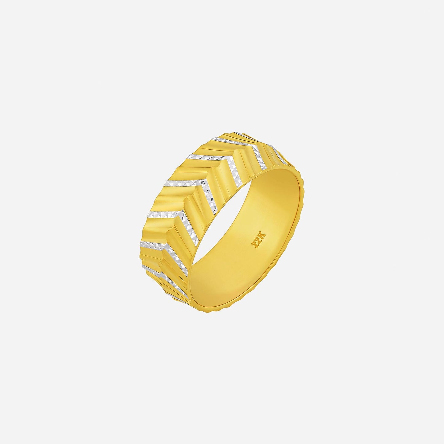 22k yellow and white gold band featuring a bold chevron design for a stylish and modern look.