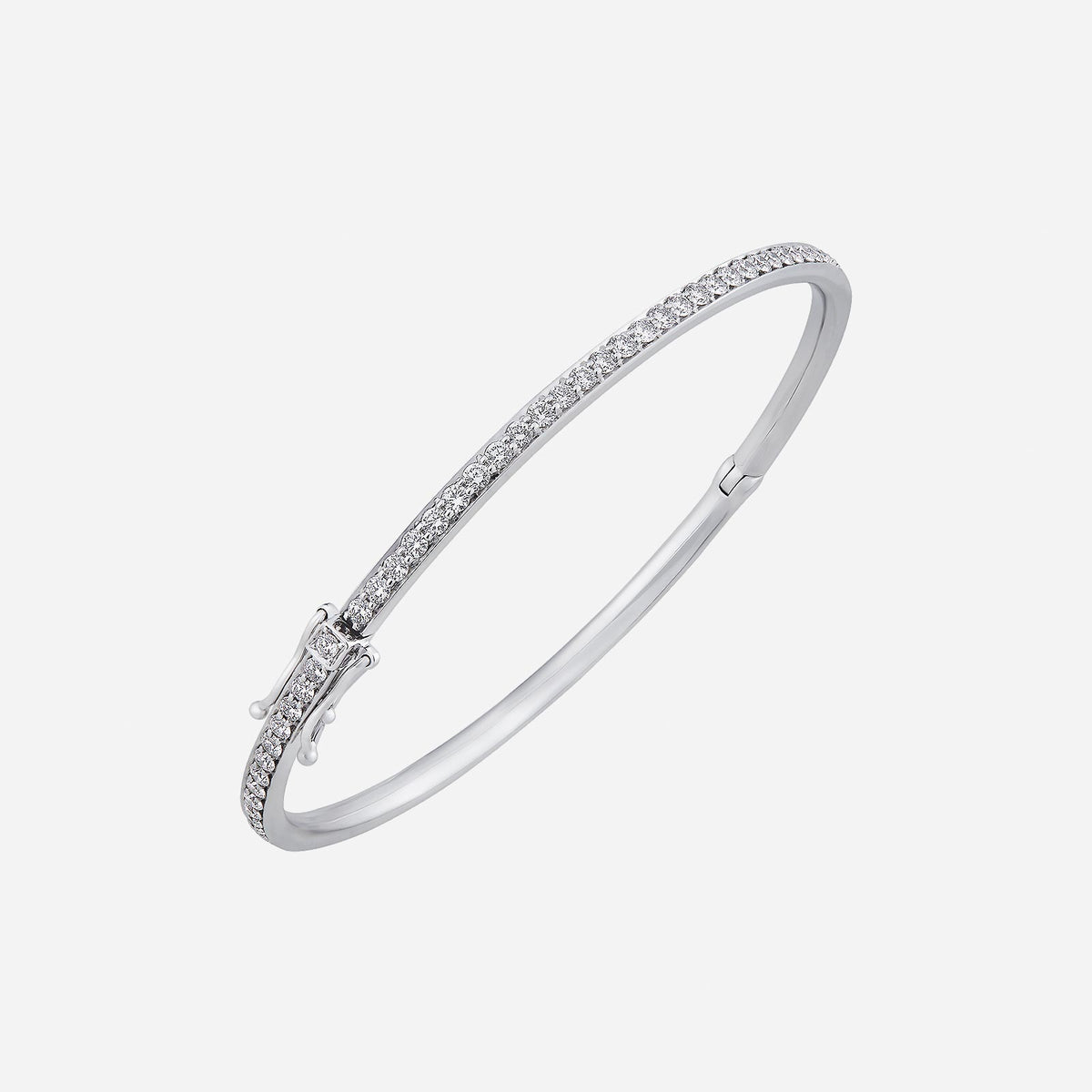 constellation diamond bangle in 18k white gold with sparkling diamond accents and elegant design.