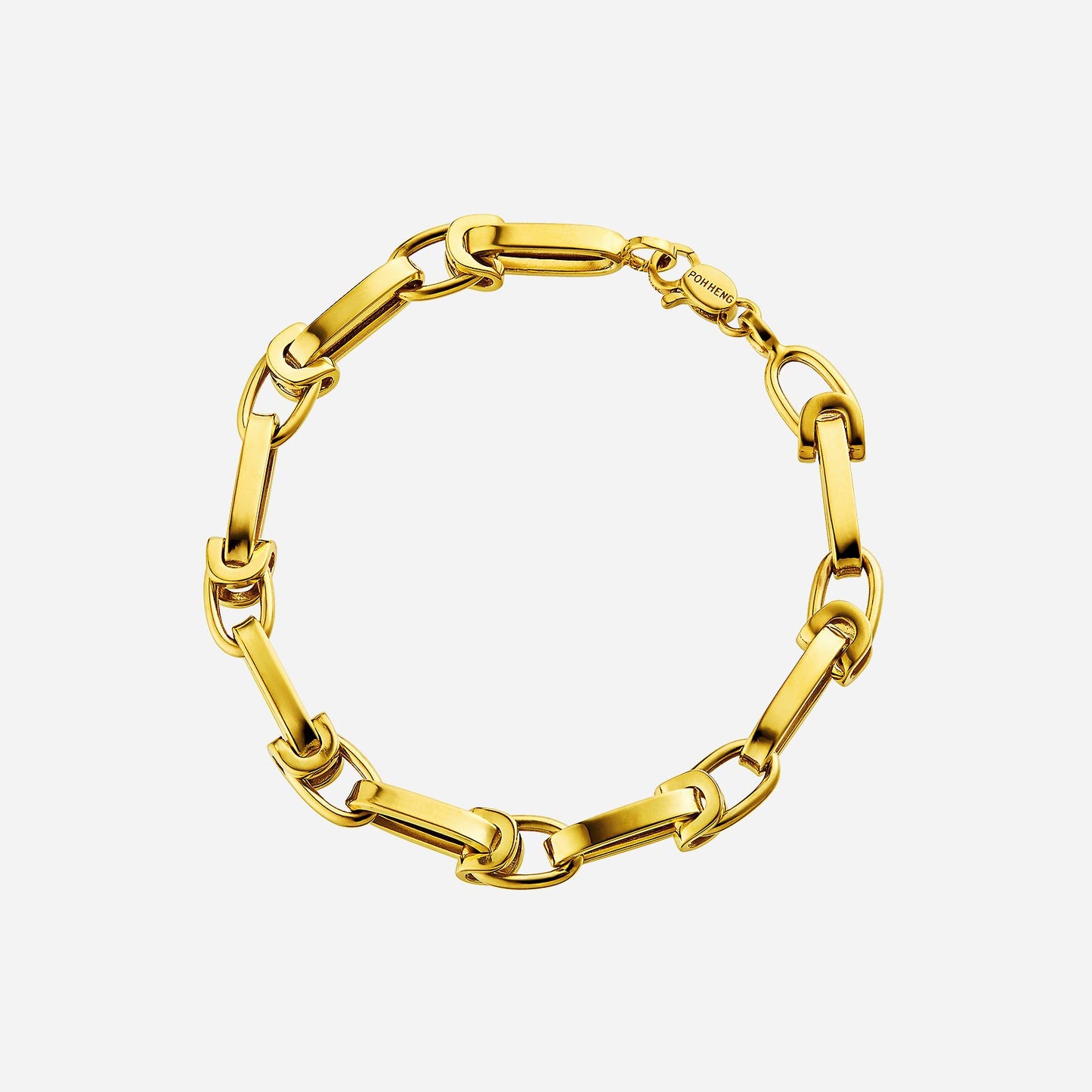 saddle chain bracelet in 22k yellow gold with contemporary saddle-shaped links and a secure clasp design.
