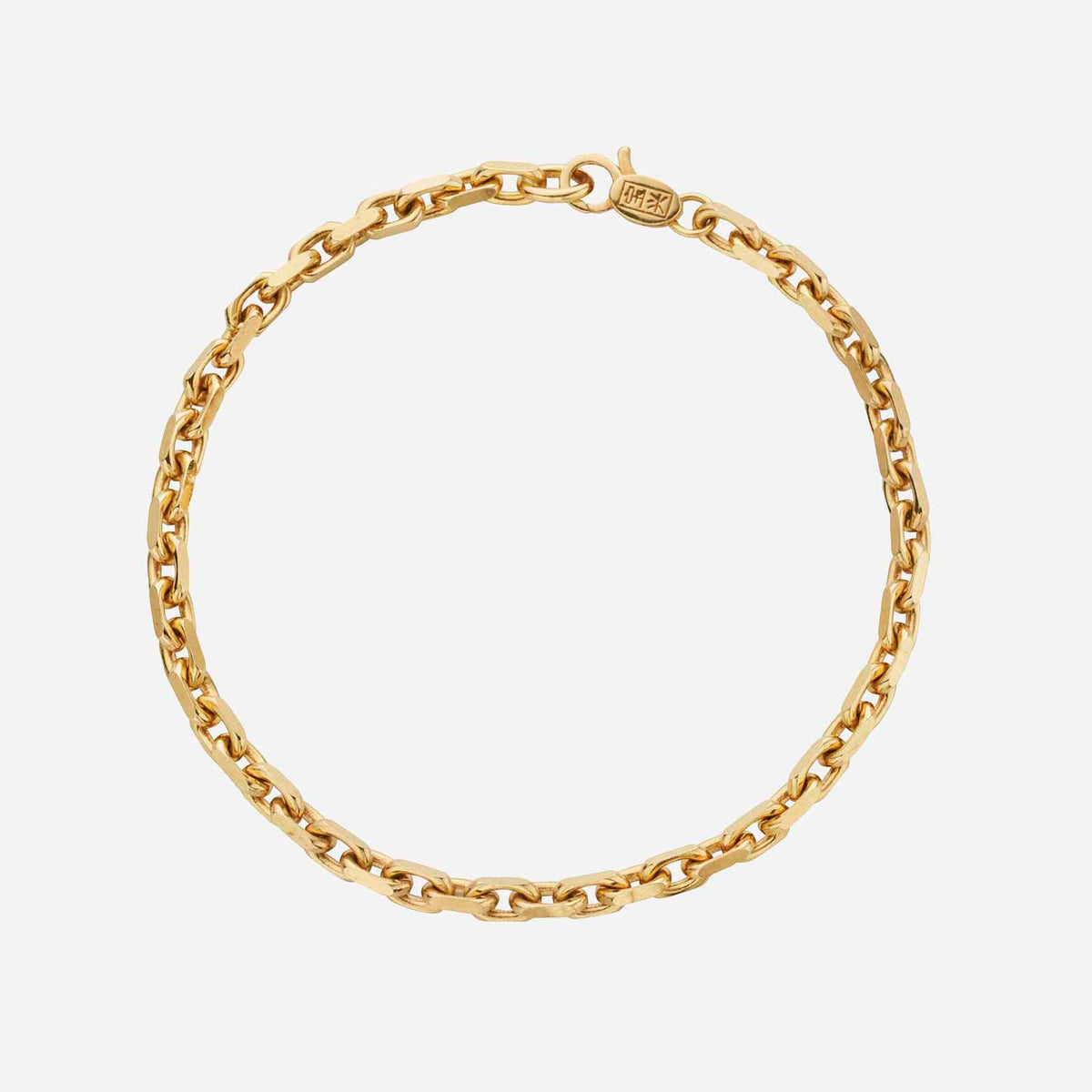 anchor chain bracelet in 22k yellow gold, featuring linked design for a classic and elegant look.