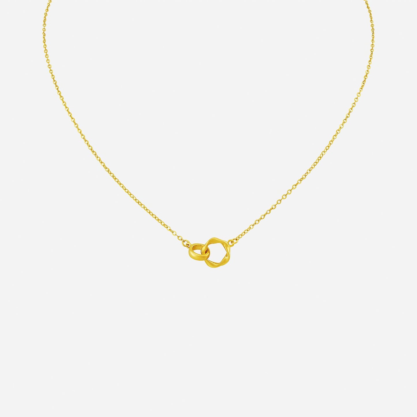 duo link necklace in 22k yellow gold featuring intertwining links for a modern, elegant design. perfect for everyday wear.