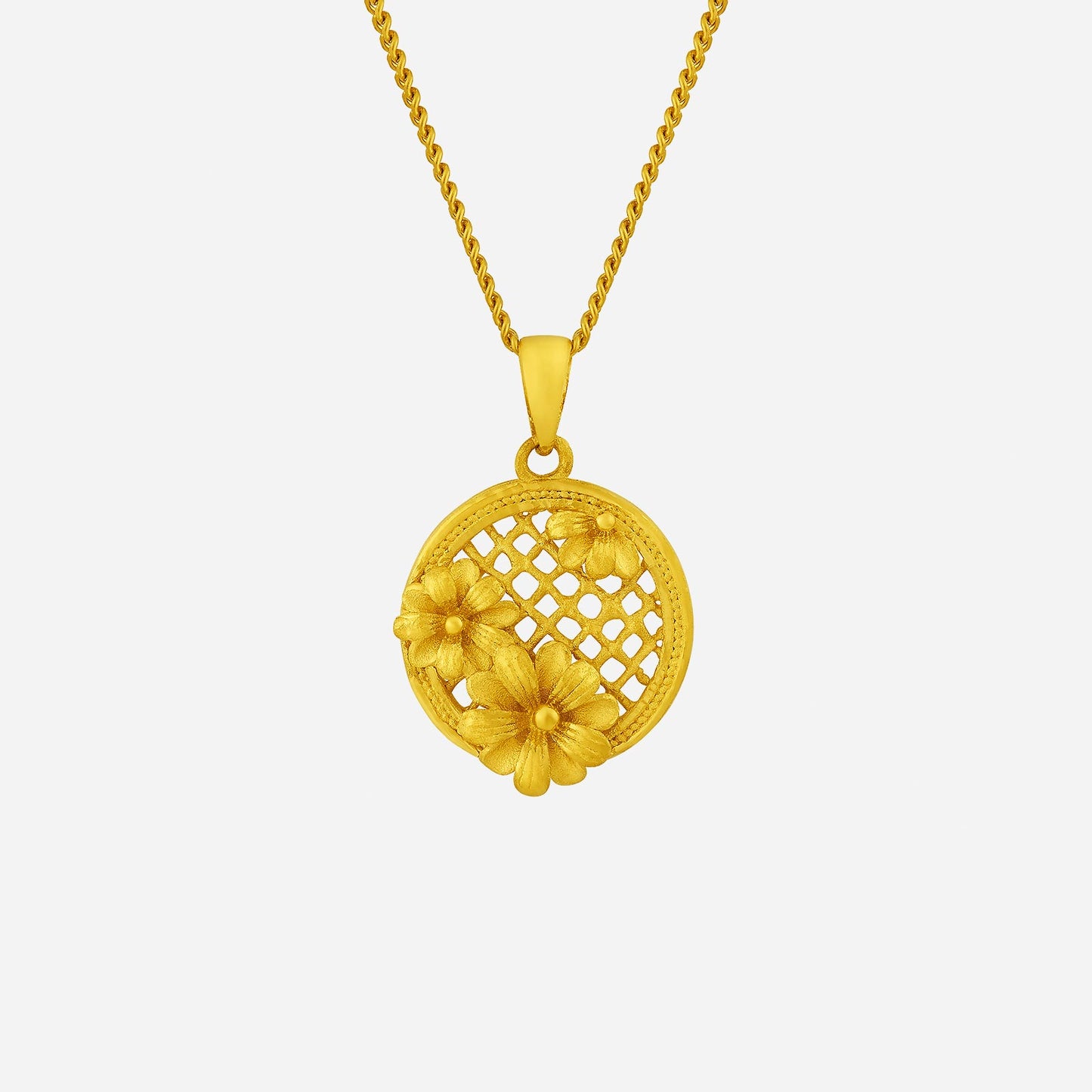 24k yellow gold garden bloom pendant featuring a floral design on a lattice background, elegant and charming.