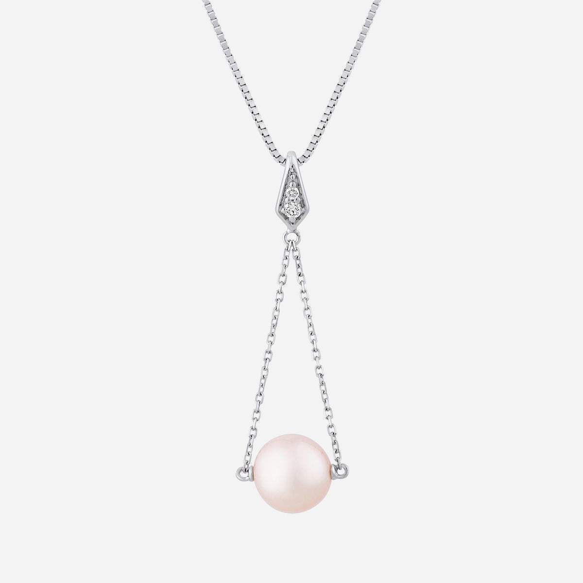 freshwater pearl pendant in 18k white gold, featuring a diamond accent and elegant dangling design.