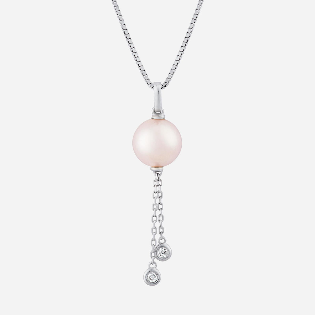 freshwater pearl pendant in 18k white gold, featuring a delicate chain and two hanging diamonds.