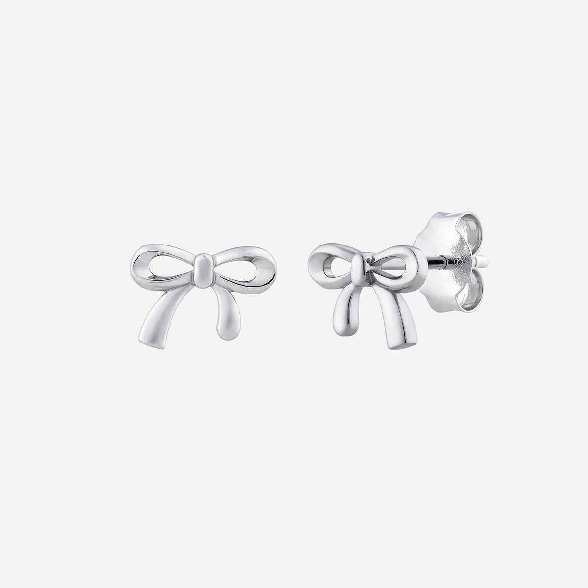ribbons earrings in 18k white gold with a charming bow design, perfect for adding a feminine touch to any outfit.