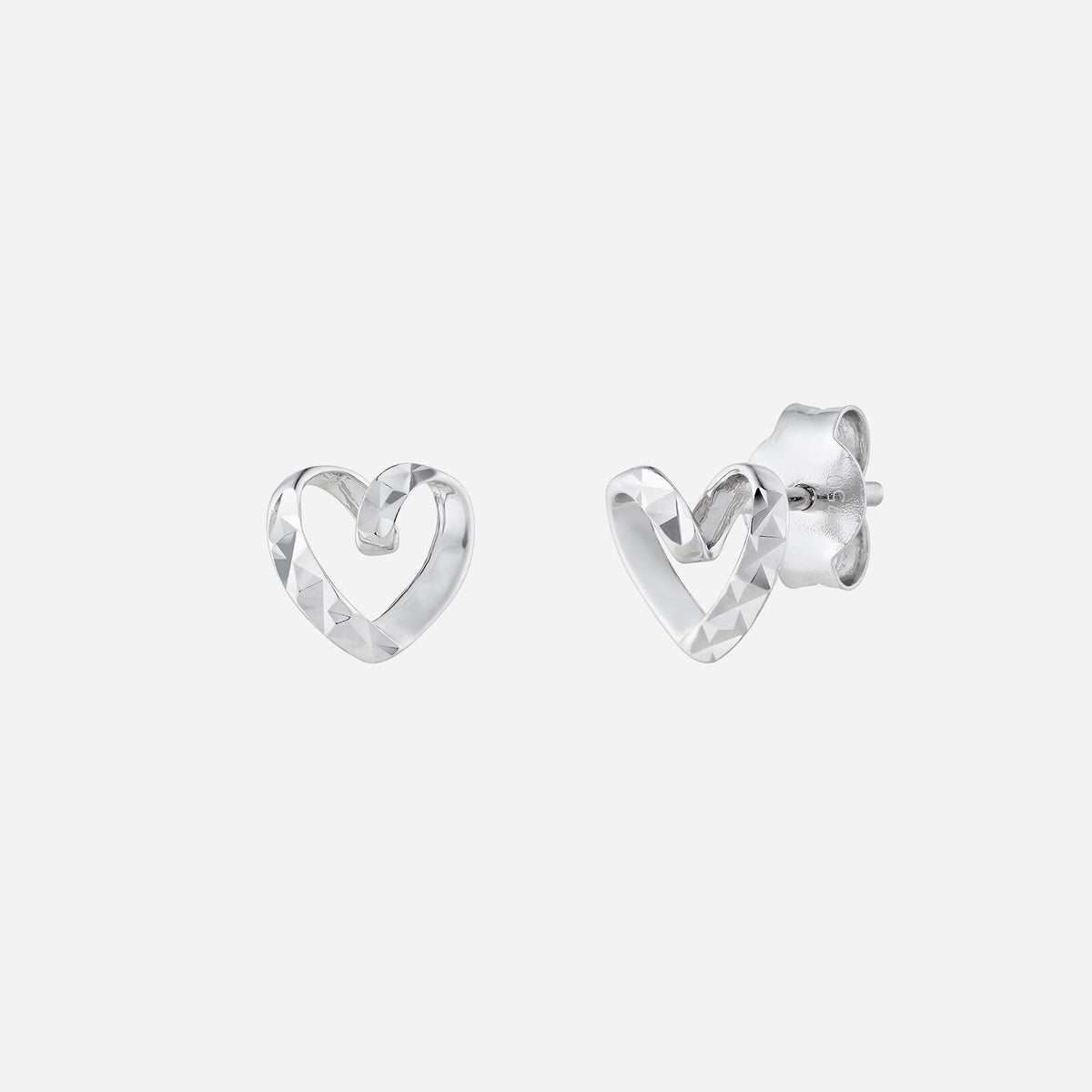heart shaped earrings in 18k white gold with a polished finish and elegant design. perfect for any occasion.