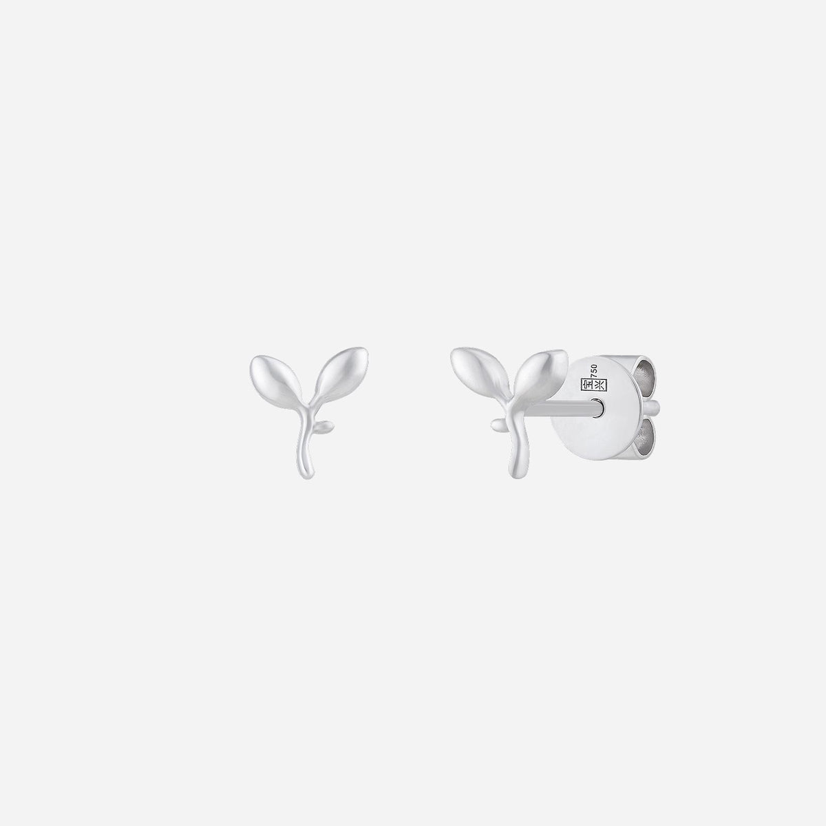leafy buds earrings in 18k white gold with a natural leaf-inspired design, perfect for modern elegance.