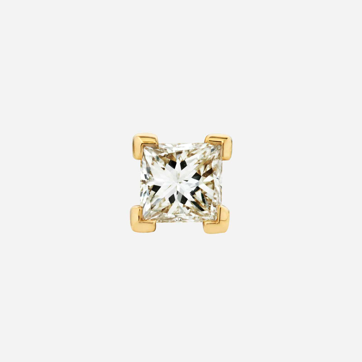 18k yellow gold quadrillion cut diamond single-stud earring with a sleek, modern design. perfect for elegant styles.