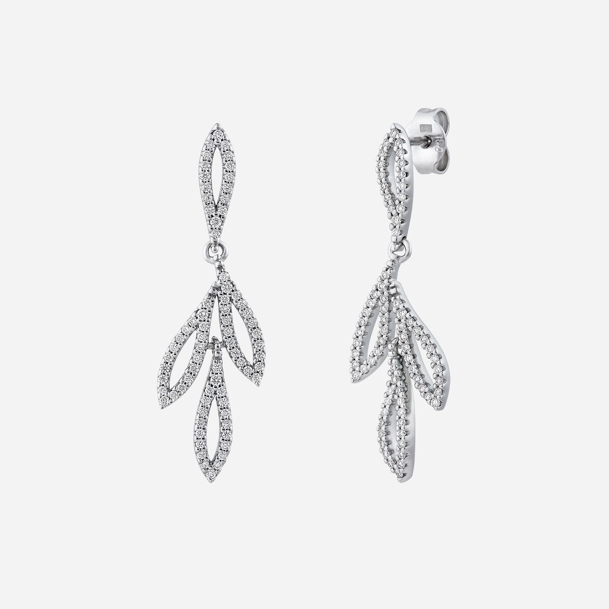 18k white gold diamond earrings featuring a delicate leaf design with sparkling accents, perfect for bridal elegance.