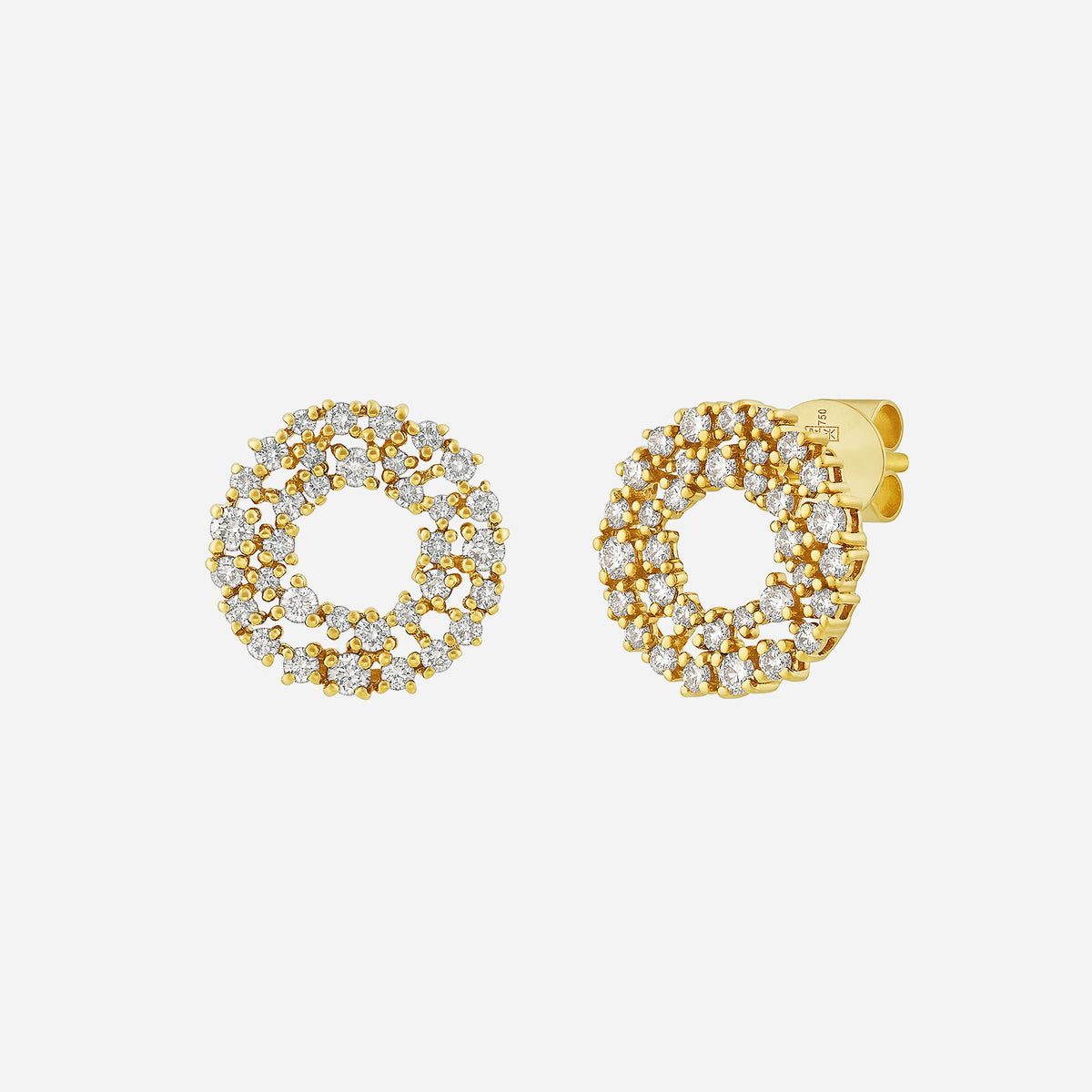 blossoming halo earrings in 18k yellow gold adorned with layered diamonds in a circular design.
