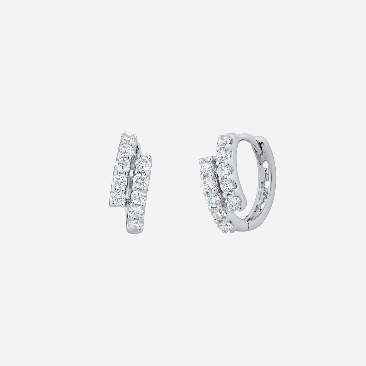 double bar diamond huggie earrings in 18k white gold, featuring diamond-studded bars for contemporary elegance.