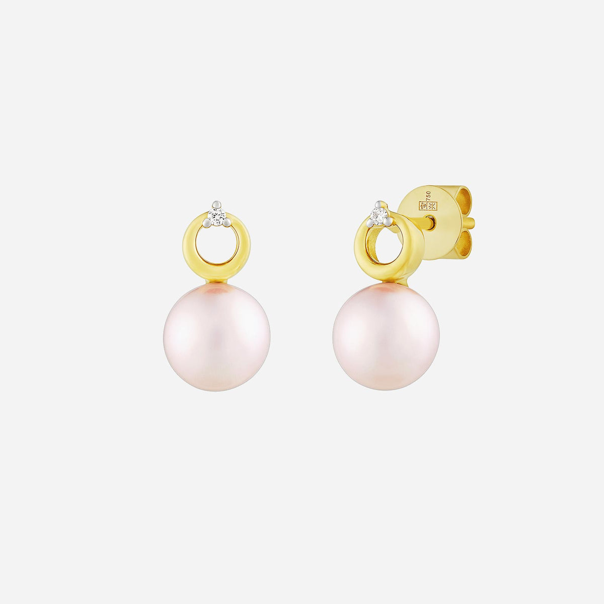 freshwater pearl earrings in 18k yellow gold with diamond accents, featuring a polished loop design.