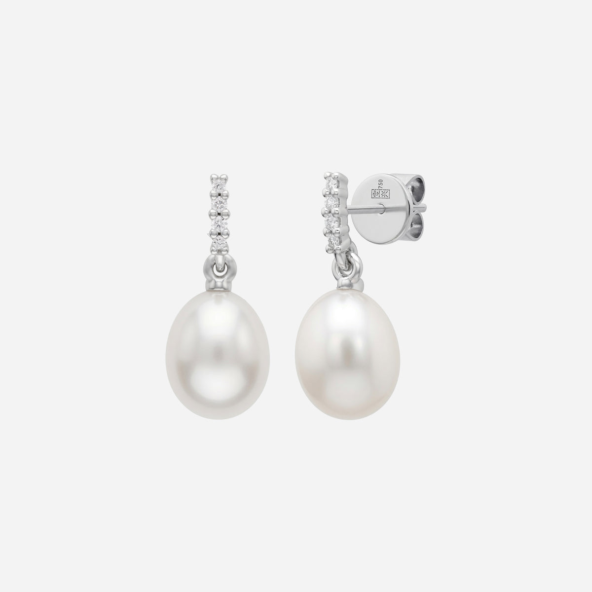 freshwater pearl earrings with diamond accents set in 18k white gold, elegant drop design for everyday or special occasions.