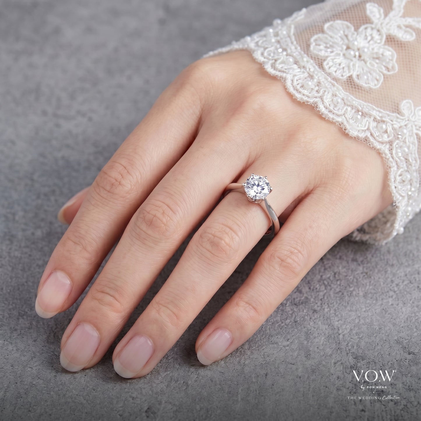 trust solitaire diamond ring in white gold (atrust0700195a)