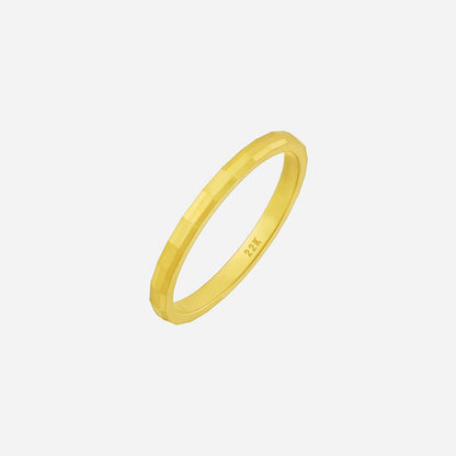 Elegant 22K yellow gold ring with a chic faceted finish, perfect for stacking or as a standalone statement piece.