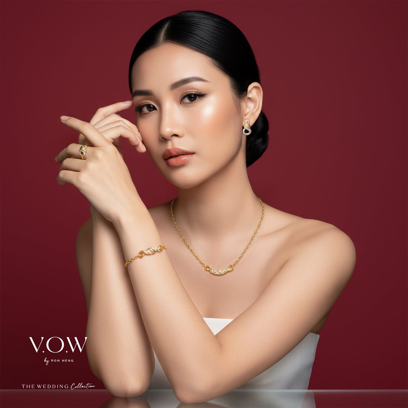 Infinite Love Ring in Yellow and White Gold featuring an intricate infinity design for a timeless elegance.
