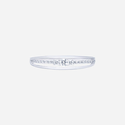 Trio Linear Diamond Ring in 18K white gold with three central diamonds and pavé accents, showcasing contemporary elegance.