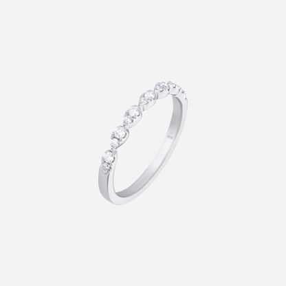 Twilight Shimmer Diamond Ring in 18K white gold with a delicate band and brilliant diamonds for captivating sparkle.