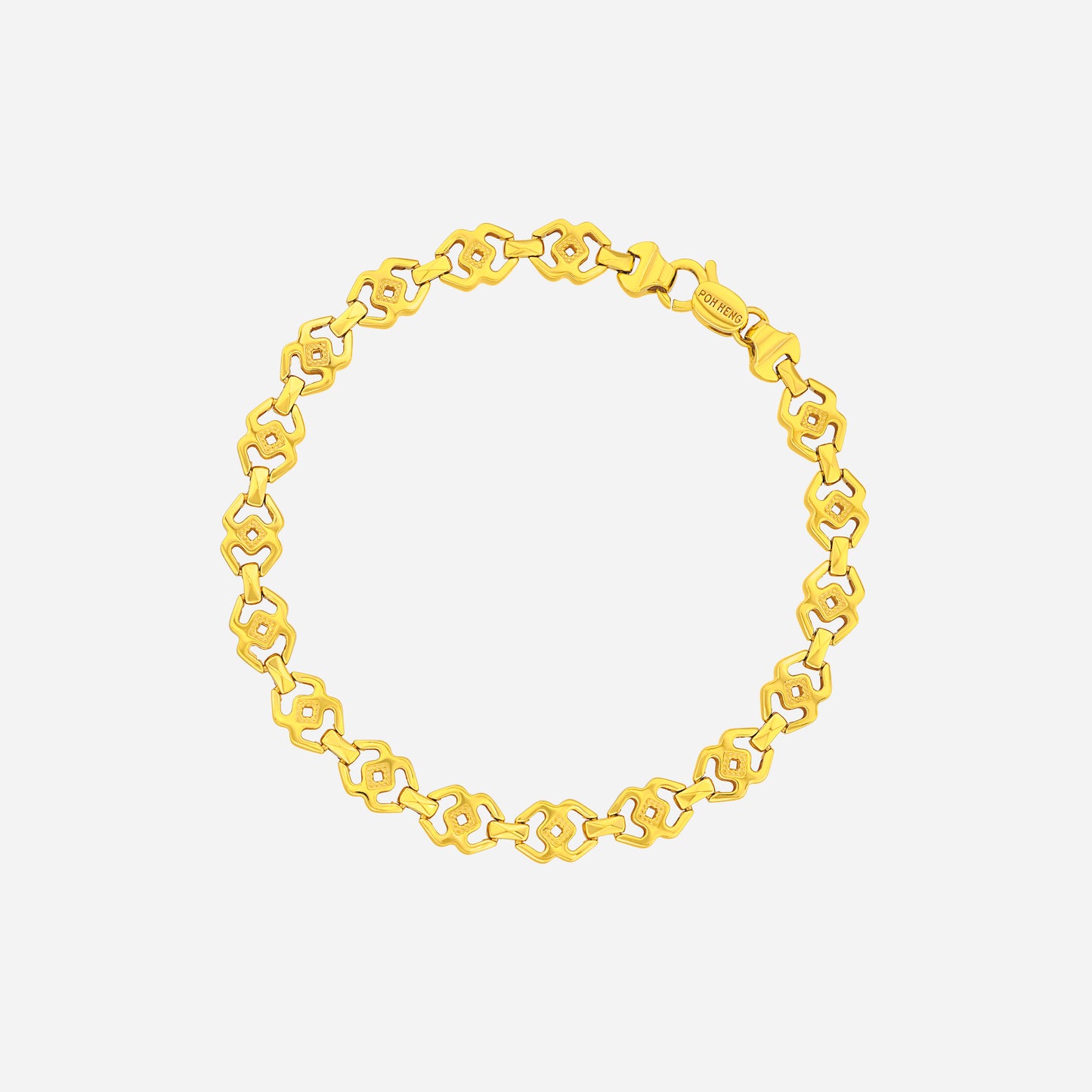 geometric link bracelet in 22k yellow gold with chunky oval links and rope-style detailing.