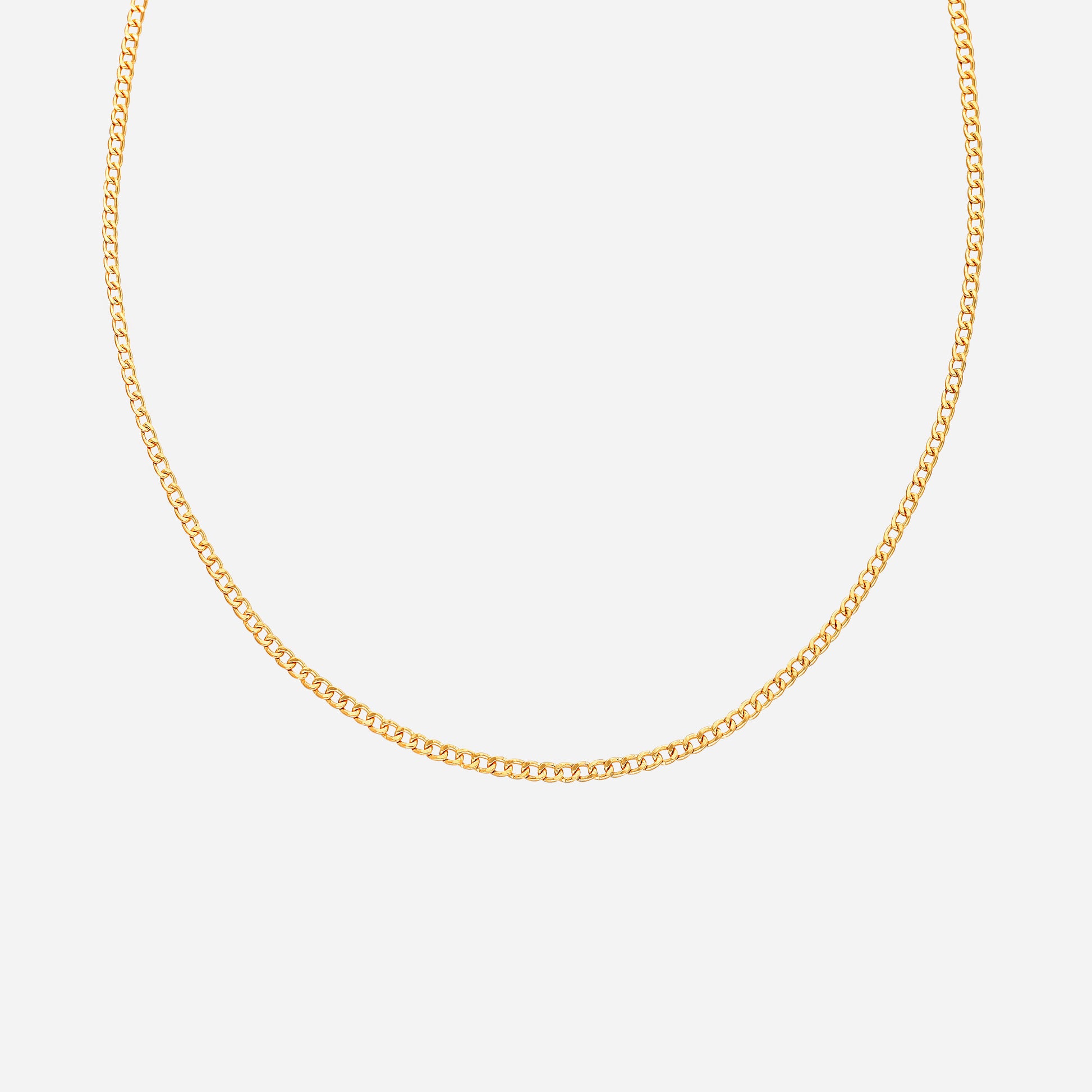 Curb chain necklace in 24K yellow gold, featuring clean, structured links for a classic look. Perfect for layering.
