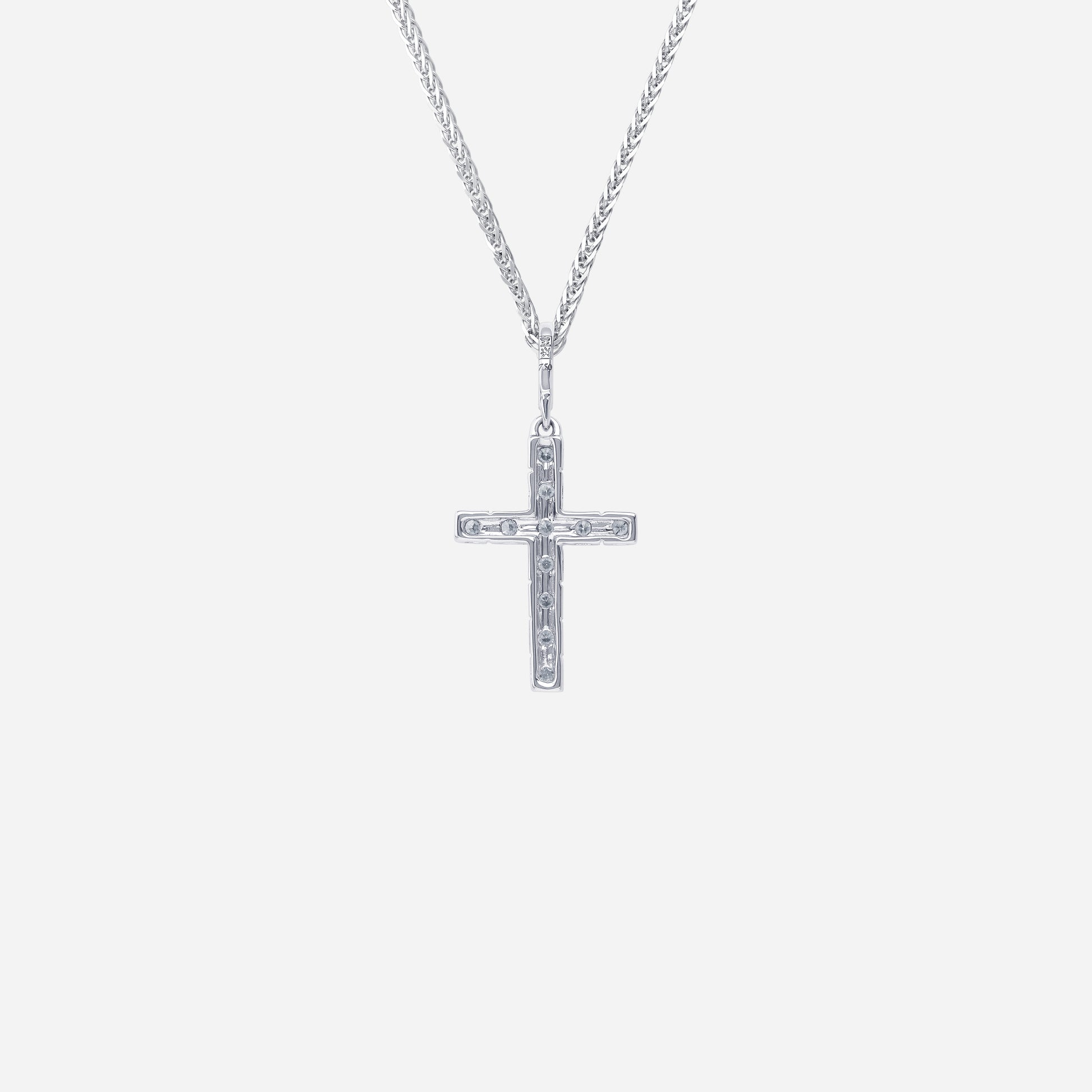 Cross pendant in 18K white gold with brilliant diamonds, featuring a sleek, contemporary design.