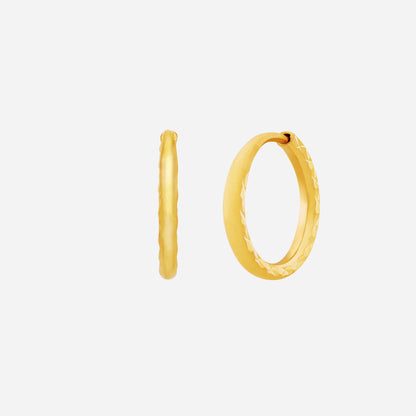 24K yellow gold texture hoop earrings featuring a faceted finish and classic silhouette for everyday elegance.